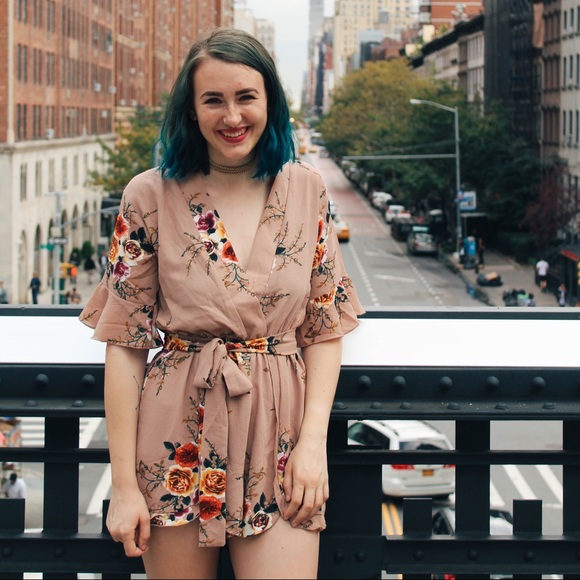Beige floral print romper - Picture 5 of 6